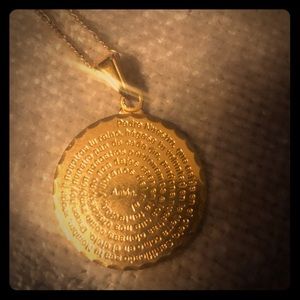 Prayer necklace in 18k gold plated over sterling.